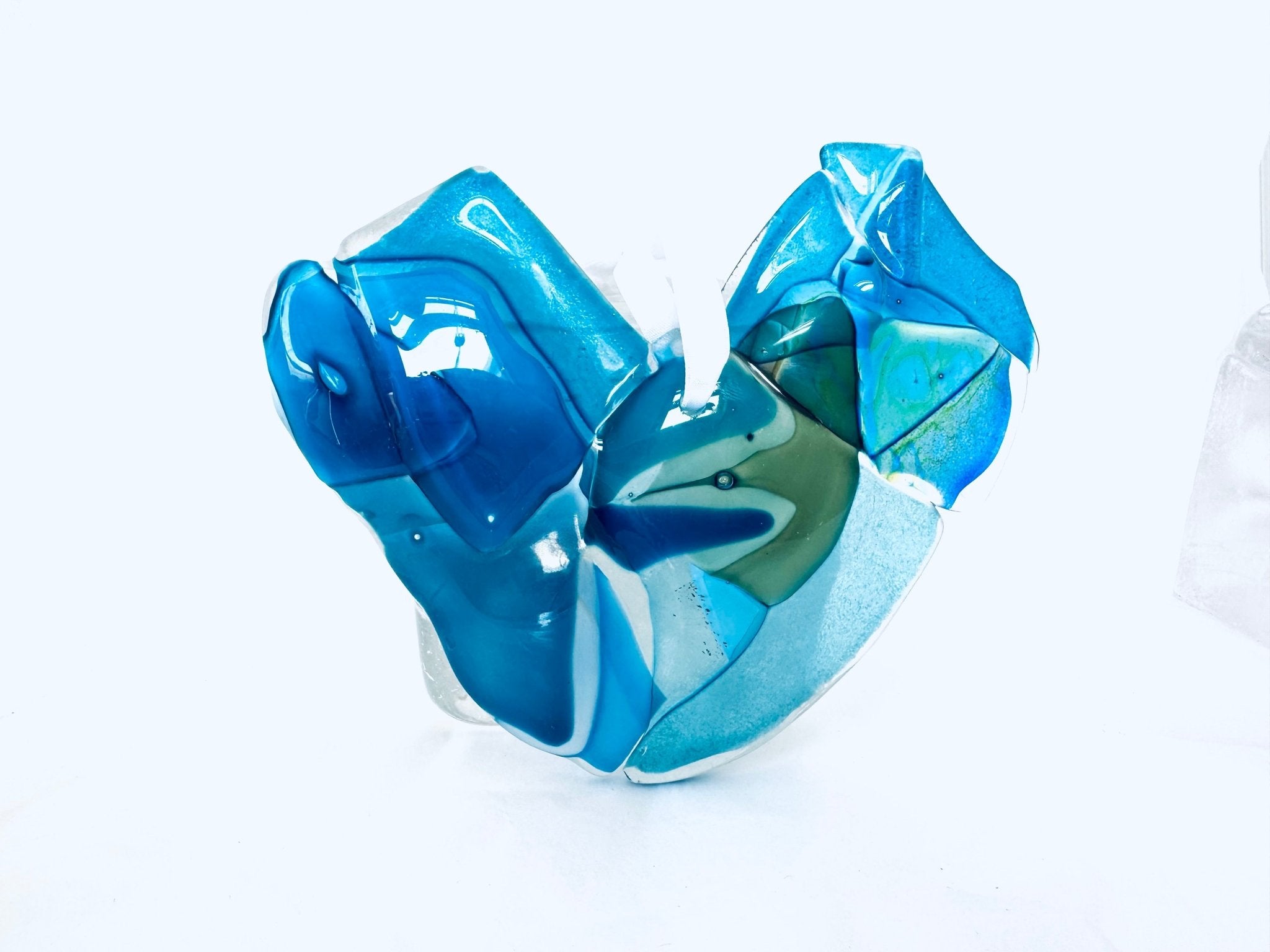 Cœur imparfait en verre recyclé - La Meduse - Verre soufflé