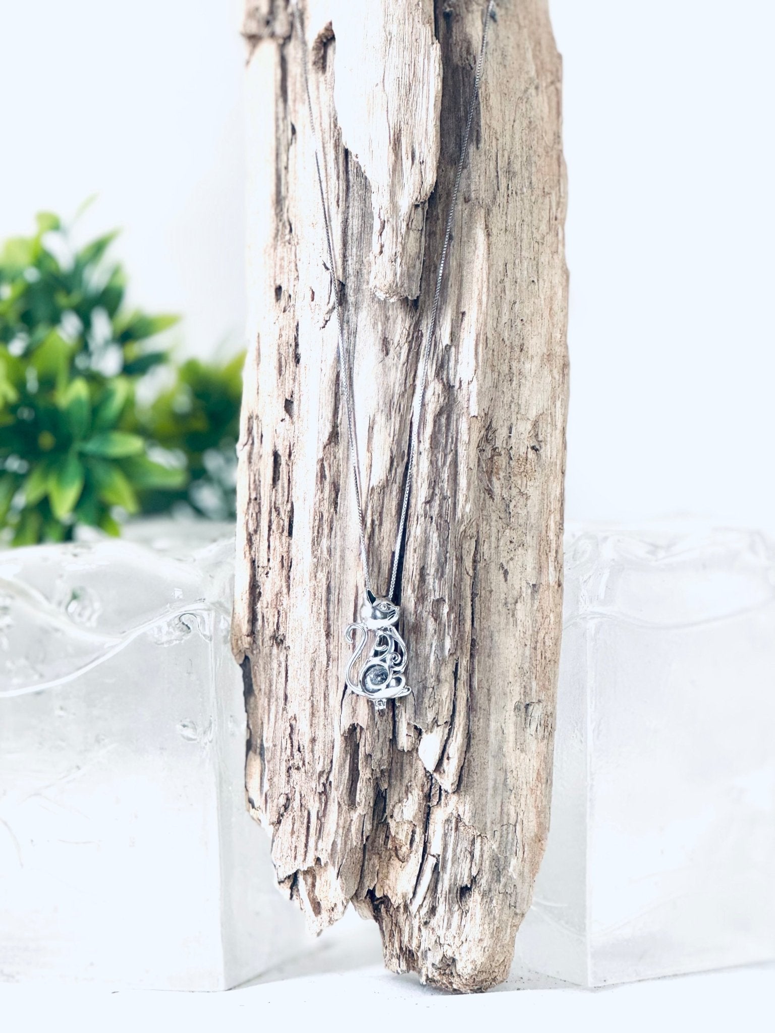Collier "Bille de mémoire" (chat) pour cendres funéraires - La Meduse - Verre soufflé