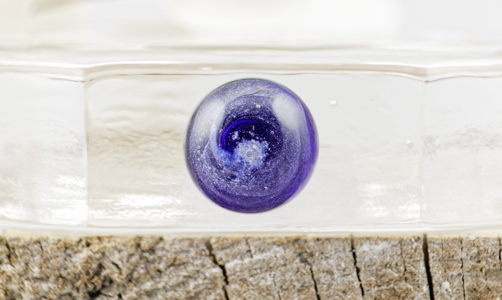 Porte-clefs Animal de compagnie avec cendres funéraires - La Meduse - Verre soufflé